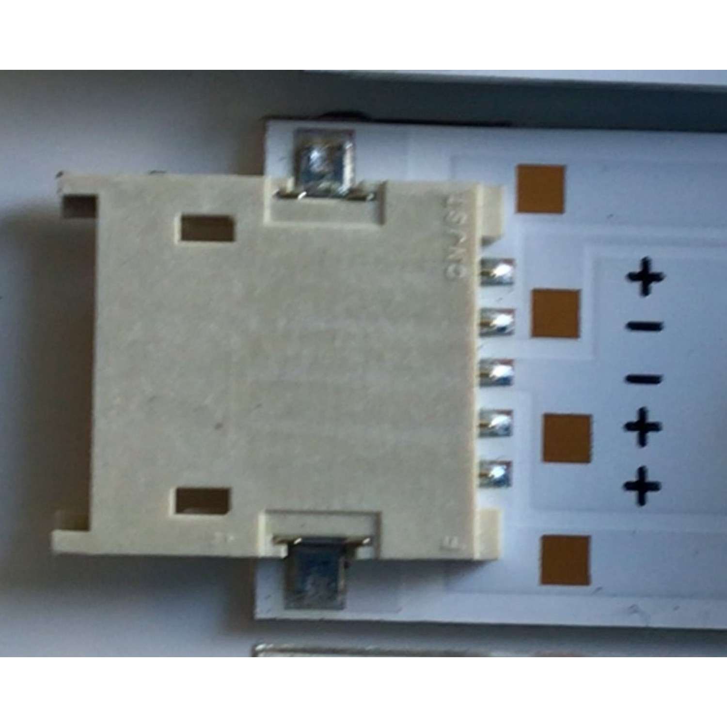 KIT DE LED'S PARA TV HISENSE QLED (24 PIEZAS) / NUMERO DE PARTE SVH750AC2-L / SVH750AC2-R / HD750Y3U71-TAL8 / CRH-BXK75Y3U713030T122013A-R / CRH-BXK75Y3U713030T122013A-L / BXK75Y3U713030T122013A / DISPLAY HV750QUB-F91 / MODELO 75U6G 75A62GUA - Imagen 4